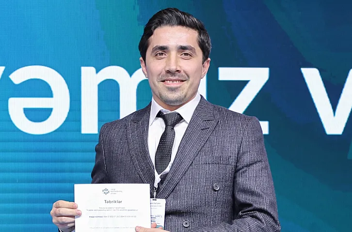 Kartımıza səhvən çox köçürülən maaşı geri qaytarmalıyıq? - Qanunun şərhi