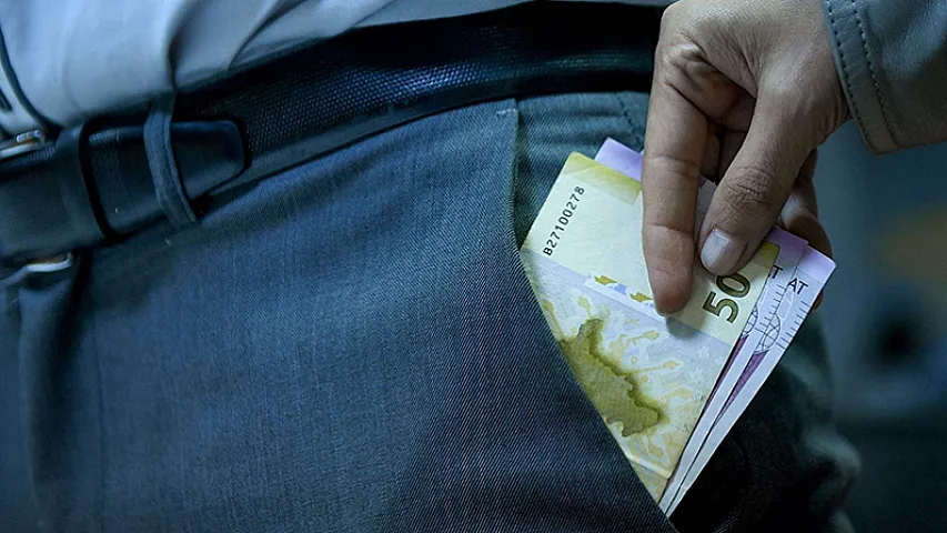 Yalnız bir halda avans almaq olar