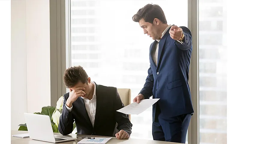 Səbəbsiz işdən uzaqlaşdırılan işçilər - Səbəb nədir? - EKSPERT