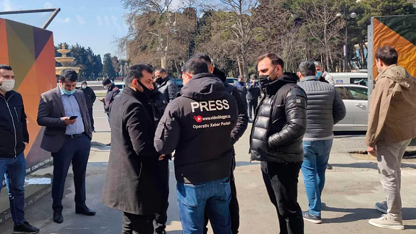 Gömrük Komitəsinin qarşısında etiraz aksiyası <span style="color: #ff0000;">- FOTO / VİDEO</span>