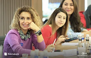 “Biznesdə qadınların gücü” layihəsi çərçivəsində təlimlər davam edir (R)