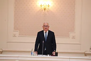 Ramiz Rzayev yola salındı<span style="color: #ff0000;"> (FOTOLAR)</span>