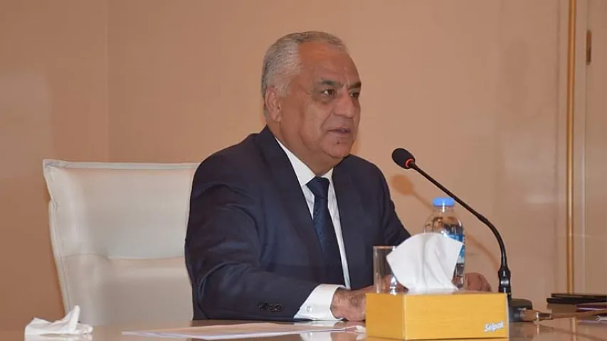 İşdən çıxarılan icra başçısı kimdir? - Avropada biznes, şirkətlər... <span style="color: #ff0000;">(DOSYE)</span>