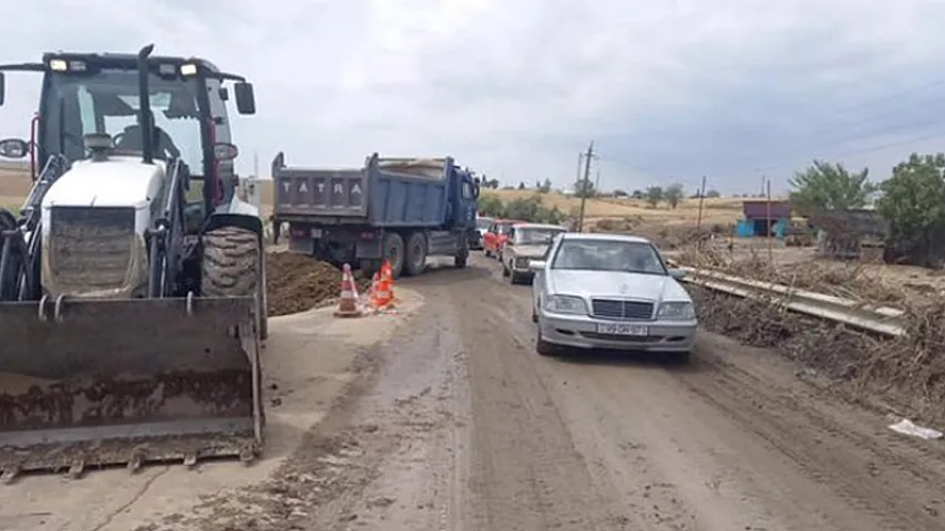 Bakı-Şamaxı-Yevlax avtomobil yolu qismən bərpa olundu <span style="color: #ff0000;">(FOTO)</span>
