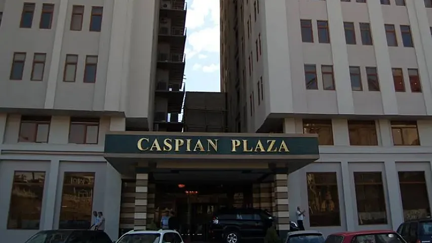 Təhsil şirkəti “Caspian Plaza”dan çıxarıla bilər - İcarə mübahisəsi