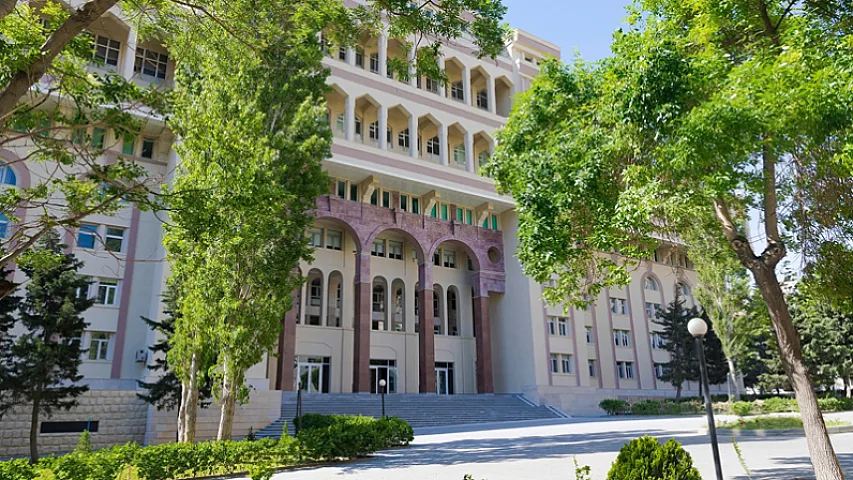 ATU-nun 2 milyonluq yataqxana təmiri - Qalib 6 manatlıq şirkətdir