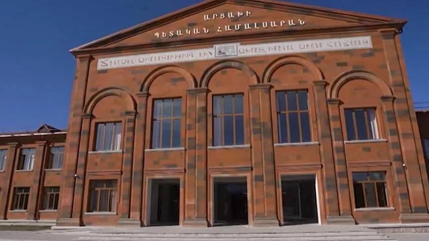 Qarabağ Universiteti bu binada fəaliyyət göstərəcək (VİDEO)