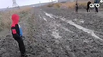 Sabirabadda yol problemi: "Uşaqlarımız məktəbə gedə bilmir" (VİDEO)