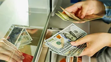 Banklar köhnə dollarları almır? (AÇIQLAMA)