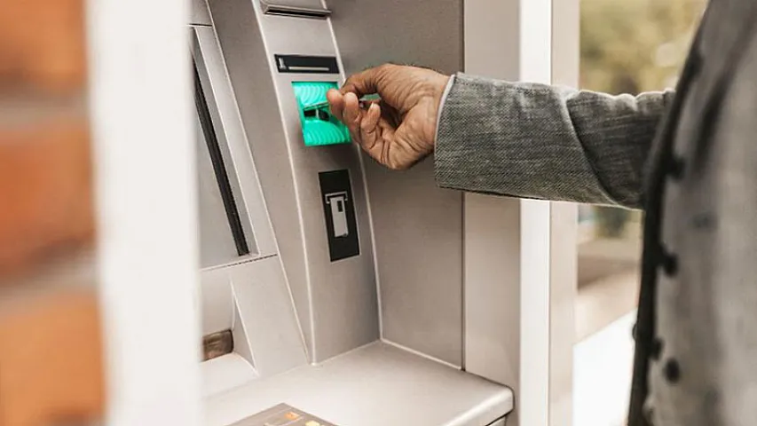 Aylıq müavinət və təqaüd alanların sayı açıqlandı