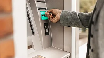 Aylıq müavinət və təqaüd alanların sayı açıqlandı