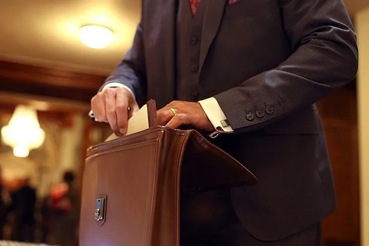 Lisey direktoru işdən çıxarılıb