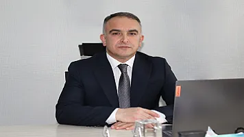 Məzunların “yaxşı iş tapması”, yoxsa universitetdən neçə şirkət ortaya çıxması?