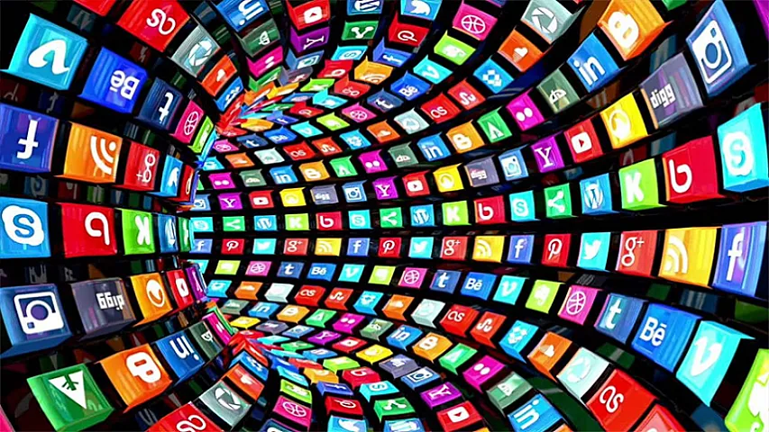 Dünyada ən çox istifadə edilən sosial şəbəkələr - Siyahıda &ldquo;İnstagram&rdquo; lider, &ldquo;TikTok&rdquo; isə...