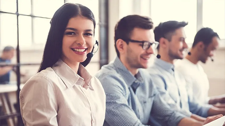 İqtisadiyyat Nazirliyi I yarımildə Çağrı Mərkəzi ilə 350 minə yaxın müraciət qəbul edib