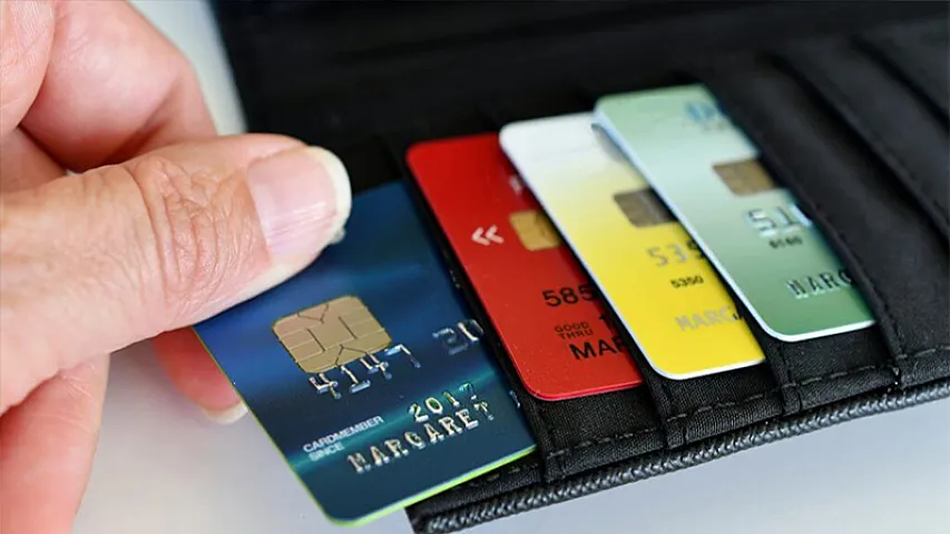 &quot;Görünür, qaydaları sərtləşdirməklə kredit kartlarını hər kəsə verməməyi planlaşdırırlar&quot;