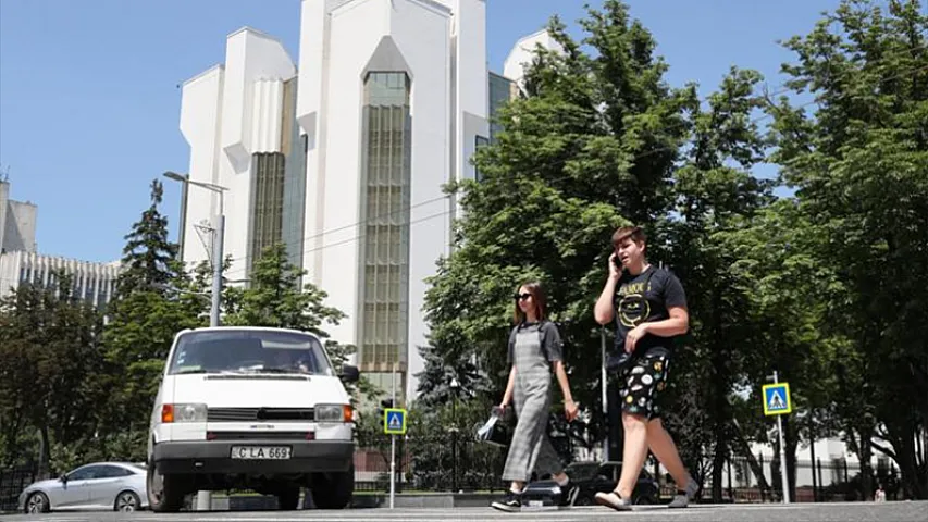 Moldovadada &ldquo;Zolotaya korona&rdquo; pul köçürmə sisteminin fəaliyyəti dayandırıldı