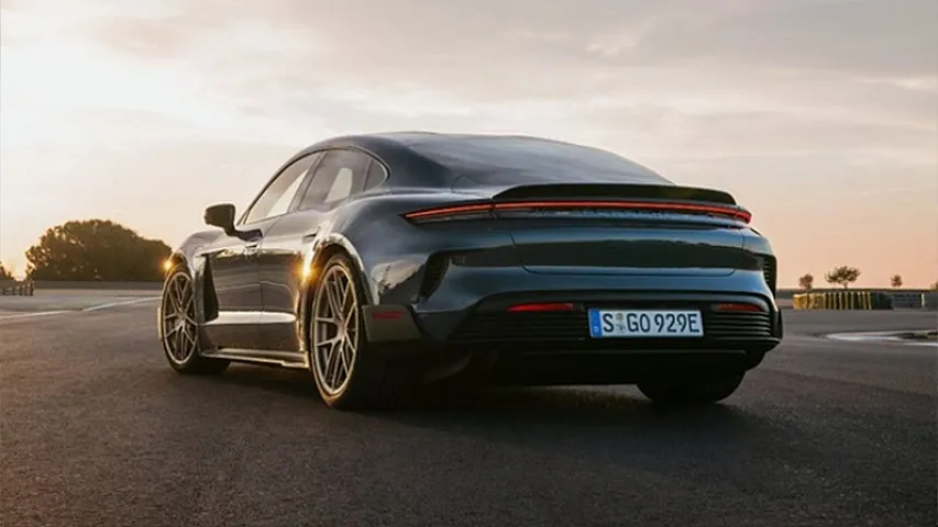 Ən sürətli &quot;Porsche&quot; bəlli oldu