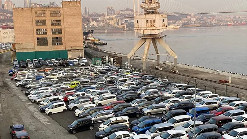Koreya Vladivostokla ikinci əl yapon avtomobillərinin tranzitini bərpa etdi
