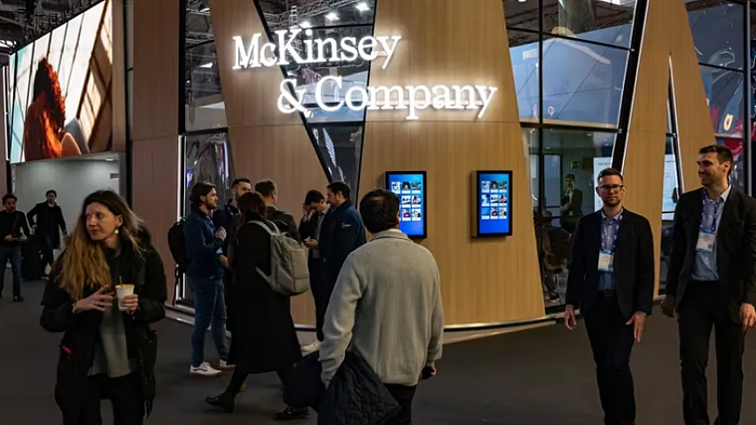 WSJ: &quot;McKinsey&quot; artan risklərə görə Çində yüzlərlə işçini işdən çıxarır