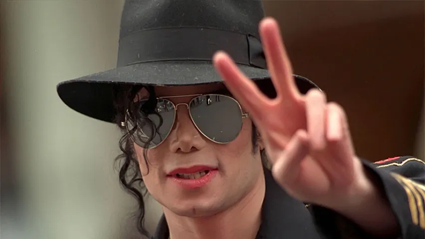 Cekson ölümündən sonra da milyonlar qazanır