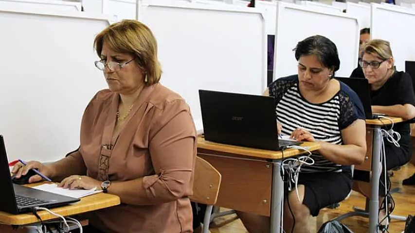 Bu il sertifikasiyadan keçən müəllimlər maaş artımını aldılar