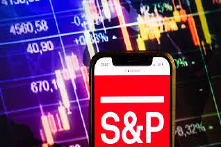 S&amp;P: Azərbaycan manatın məzənnəsini sabit saxlamaqda davam edəcək