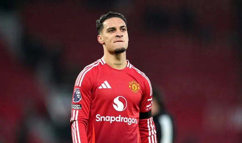 &ldquo;Mançester Yunayted&rdquo; böyük məbləğə transfer etdiyi futbolçunu icarəyə verib