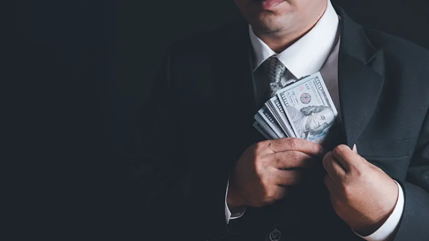 ​Azərbaycanda iş adamlarının pullarını saxladıqları 3 bank