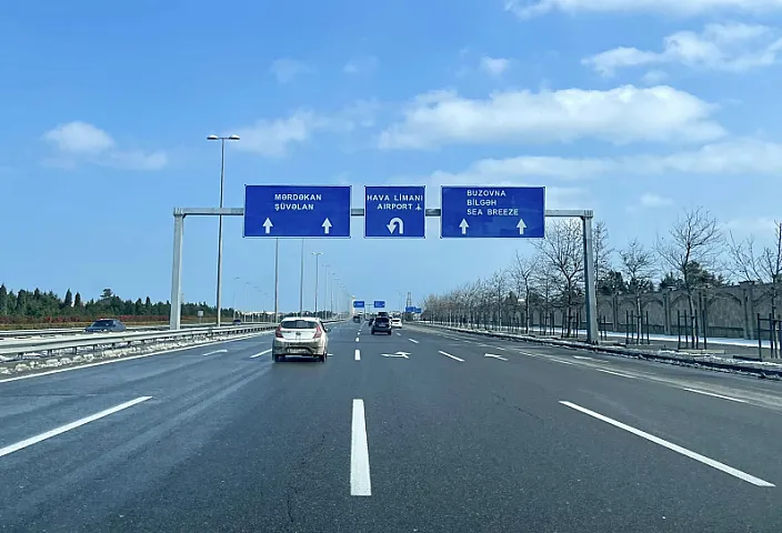 Yol nişanlarındakı Nardaran adı niyə &quot;Sea Breeze&quot;ə dəyişdirilib? (FOTO)