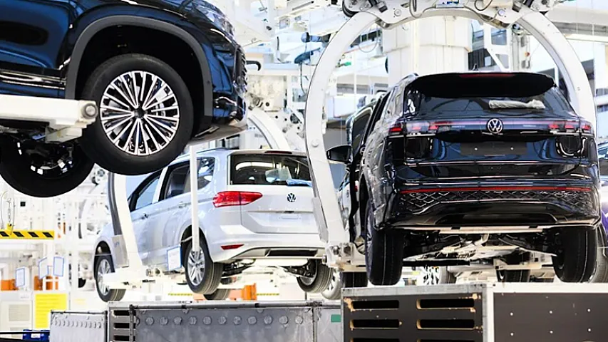 "Volkswagen" batır: Mənfəəti 30,6 faiz azalıb