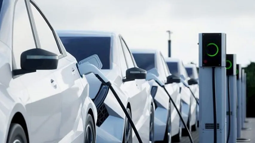 Qlobal elektrikli avtomobil satışları artdı... - "Tesla" gerilədi, BYD irəlilədi