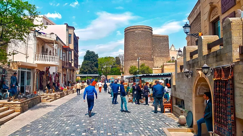 Yanvarda Azərbaycana ən çox hansı yaş qrupunda turist gəlib?