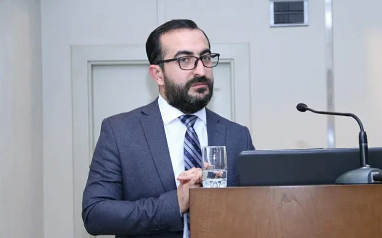 Rəqəmsal bacarıqlara uyğunlaşmaq üçün hər kəs nələri öyrənməlidir?