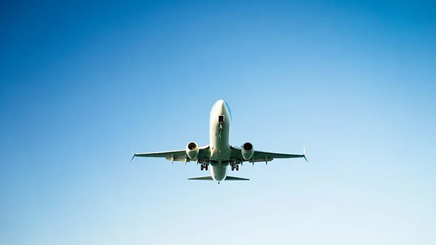 Qazaxıstan şirkəti Atıraudan Bakıya aviareys açır