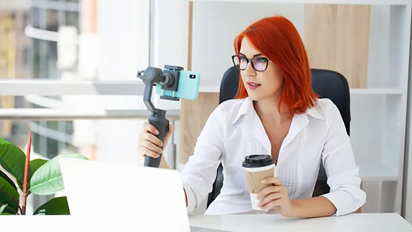 Qalmaqallı blogerlə əməkdaşlığın biznesin imicinə təsiri