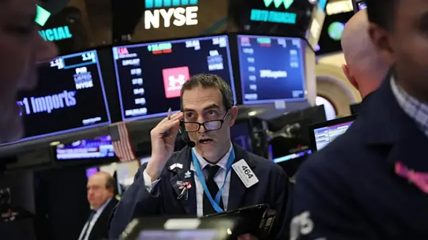 Qlobal bazarlarda ABŞ aktivlərindən çıxış davam edir