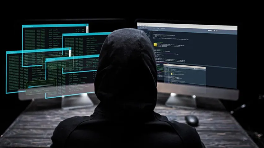 &quot;Microsoft&quot; &quot;ağ hakerlər&quot;ə 1,6 milyon dollar mükafat ödəyib