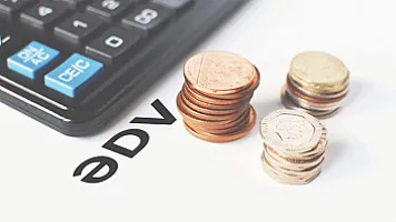 Əvəzləşdirilməyən ƏDV qeyri-maddi aktivlərin dəyərini artıran xərc kimi qəbul edilə bilərmi?