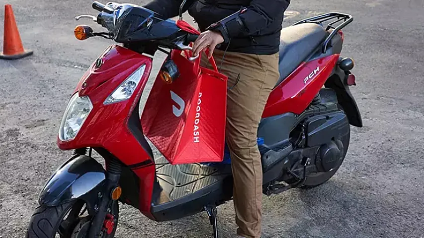 Onlayn yemək sifarişi sektorunda nəhəng birləşmə