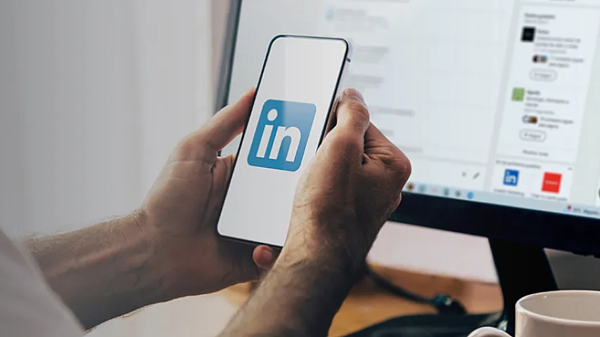 &quot;Linkedin&quot; süni intellektlə vakansiya axtarışını asanlaşdıracaq