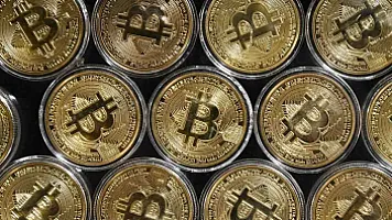 "Bitcoin" 102 min dolları keçdi - Kriptovalyuta qiymətləri artır