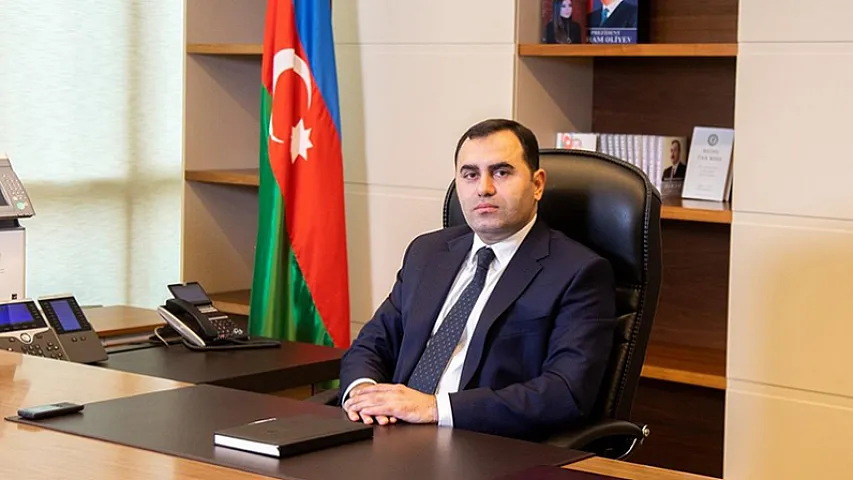 Prezidentin yüksək vəzifəyə təyin etdiyi Tural Piriyev bu məşhurun oğludur - FOTO