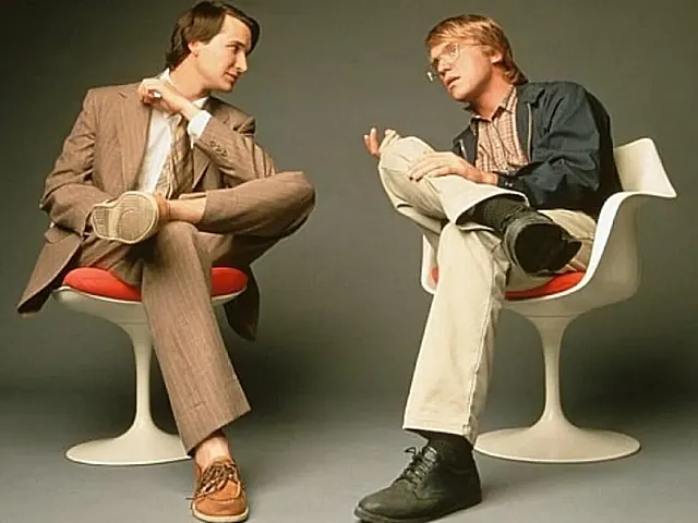 Bill Qeyts və Stiv Cobsun rəqabəti necə başladı? - <span style="color:#008000">Biznes filmləri</span>