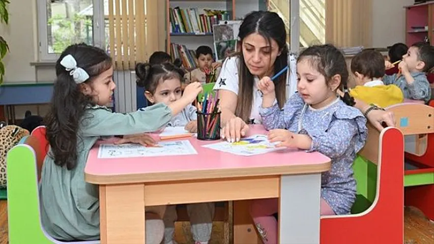 Bağçalara sənəd qəbulu dayandırıldı