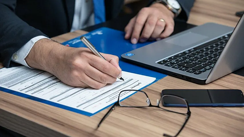 Bu tərcümədə bir səhv insan ölümü deməkdir