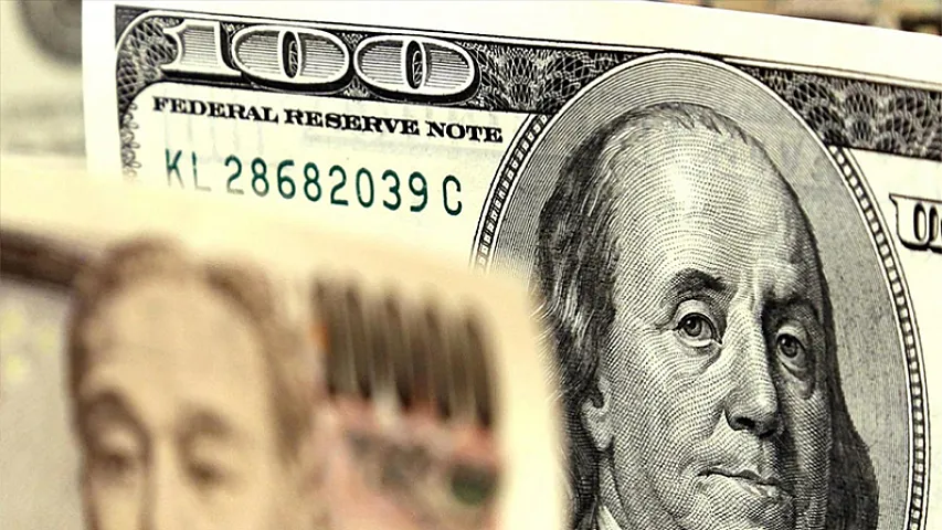 Dollar indeksi 3 illik minimuma düşüb