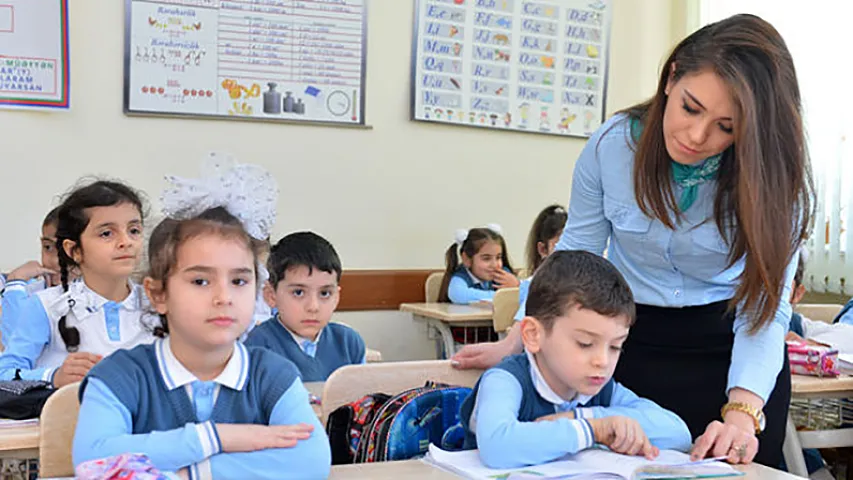 Azərbaycanda bu müəllimlərə 2250 manat veriləcək - SİYAHI