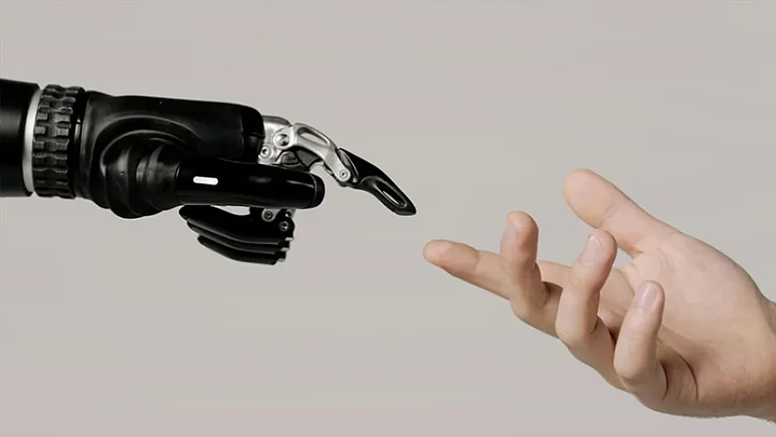 Vəzifələri başqalarına iş tapmaq idi, süni intellektə görə işsiz qaldılar