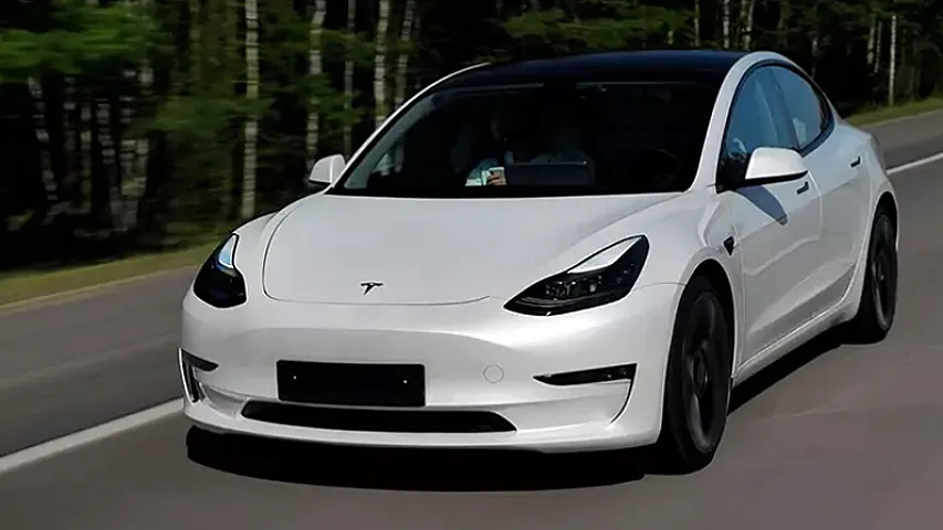 &quot;Tesla&quot;nın xalis mənfəəti kəskin azaldı